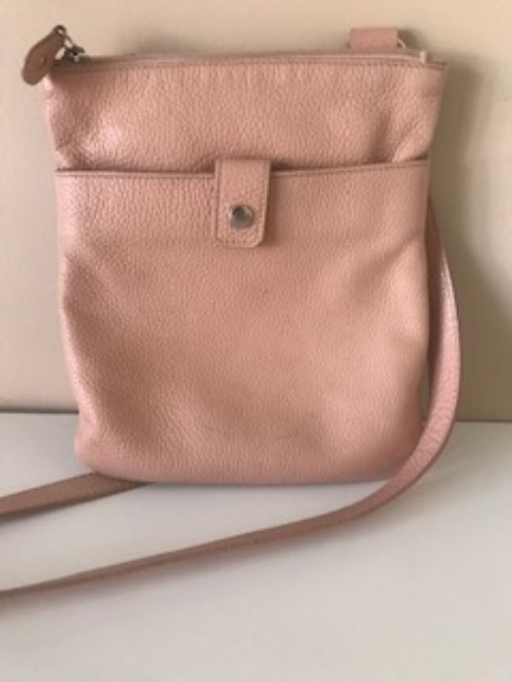 Venetian Village Roots Crossbody - RARE